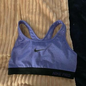 Nike pro sports bra